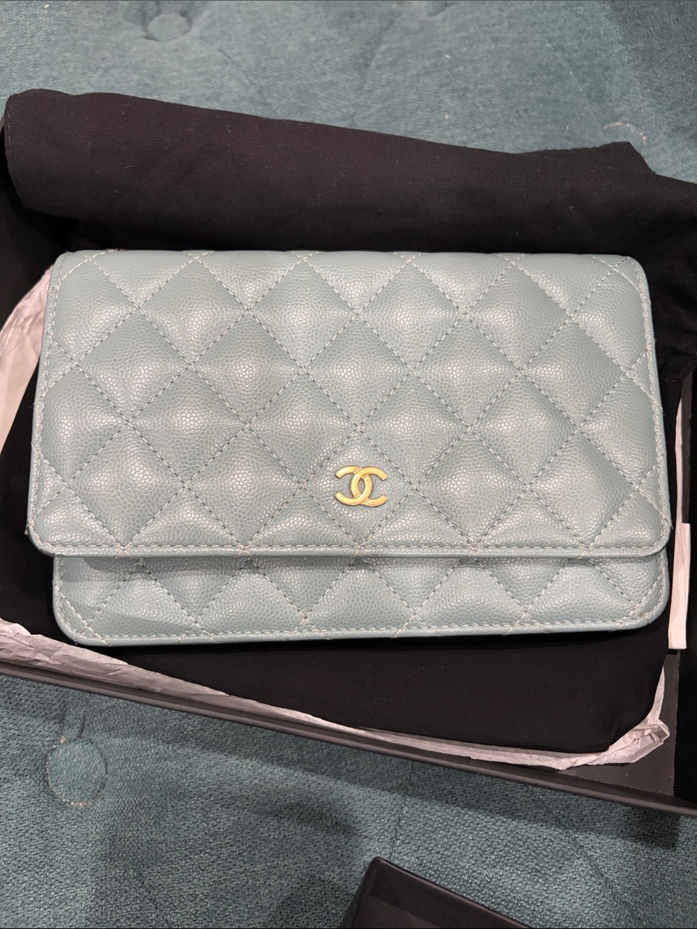 CHANEL CC Quilted Caviar Chain Crossbody Wallet - Pale Blue